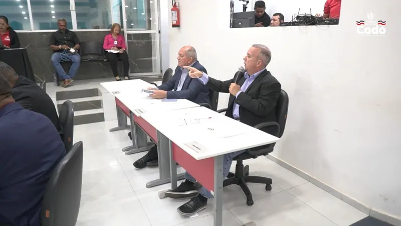 Foto 3 – Câmara de Codó aprova importante Lei no combate da violência contra as mulheres