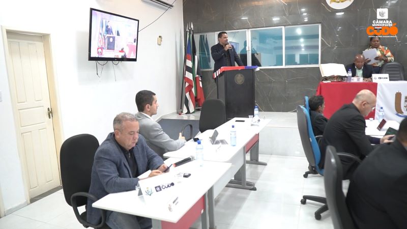 Foto 3 – 36ª Sessão: vereadores cobram ao Executivo pela execução de serviços públicos e melhorias para cidade