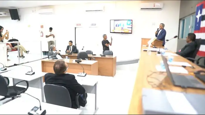 Foto 3 – 26ª Sessão Ordinária: presidente destaca voto consciente e escolha de representantes que trabalhem por Codó