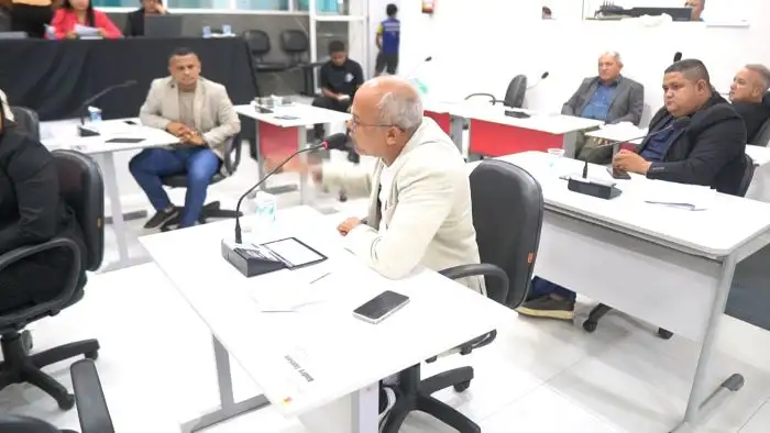 Foto 1 – 11ª Sessão Ordinária: Presidente Roberto Cobel destaca produtividade e debate democrático na Câmara de Codó
