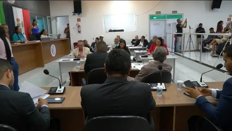 Foto 1 – 31ª Sessão Ordinária: Câmara aprova por unanimidade projetos de lei voltados à educação integral e à alfabetização