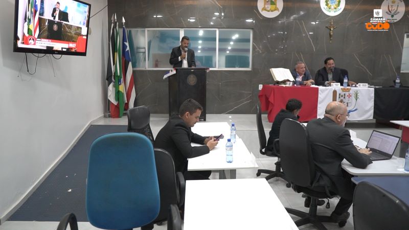 Foto 2 – 16ª Sessão: vereadores debatem sobre construções irregulares e o Código de Postura do Município