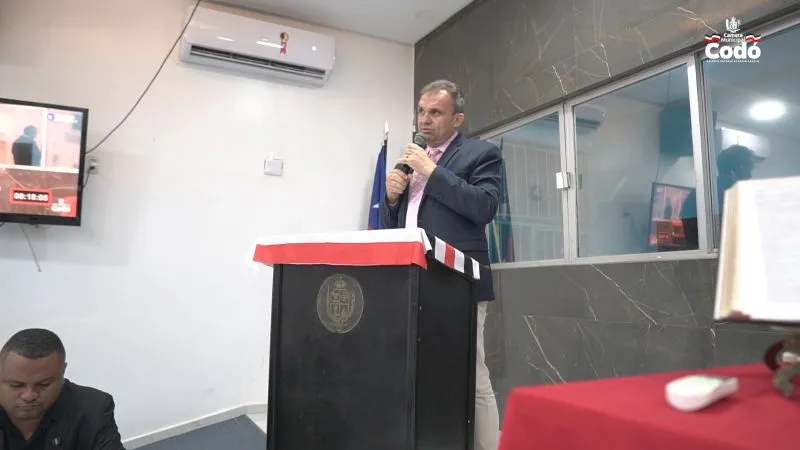 Foto 3 – Os primeiros 90 dias do Executivo ganham destaque na tribuna na Câmara de Codó