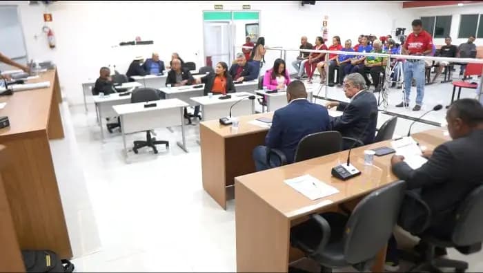 Foto 6 – 29ª Sessão Ordinária: Presidente Roberto Cobel destaca Indicações e produtividade do Legislativo