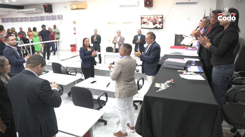 Vereadores concluem pauta de Indicações e Câmara realiza homenagem ao Dia Internacional da Mulher