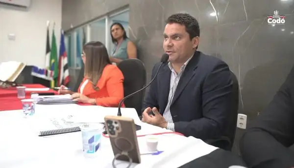 Foto 4 – 23ª Sessão: Câmara retornará ao sistema de votação eletrônica