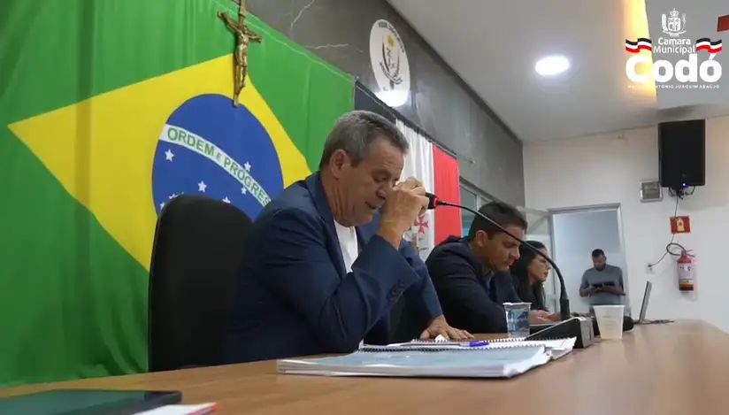 Foto 6 – 24ª Sessão Ordinária: parlamentares destacam trabalhos do Executivo e de seus candidatos em beneficio da população