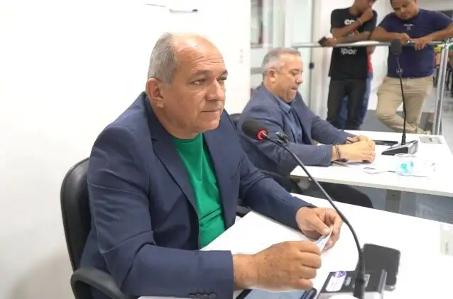 Foto 10 – 15ª Sessão Ordinária: Câmara aprova importantes Indicações para infraestrutura urbana e melhorias na zona rural