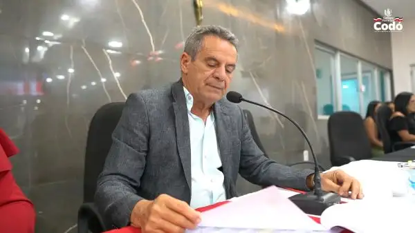 41ª Sessão: Presidente Roberto Cobel destaca seu 1º ano de gestão e conquistas para Codó em 2025