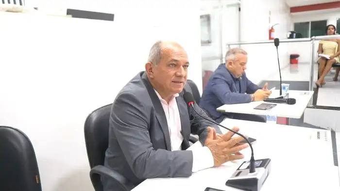 Foto 3 – 17ª Sessão Ordinária: presidente destaca produtividade e trabalho conjunto com o Executivo