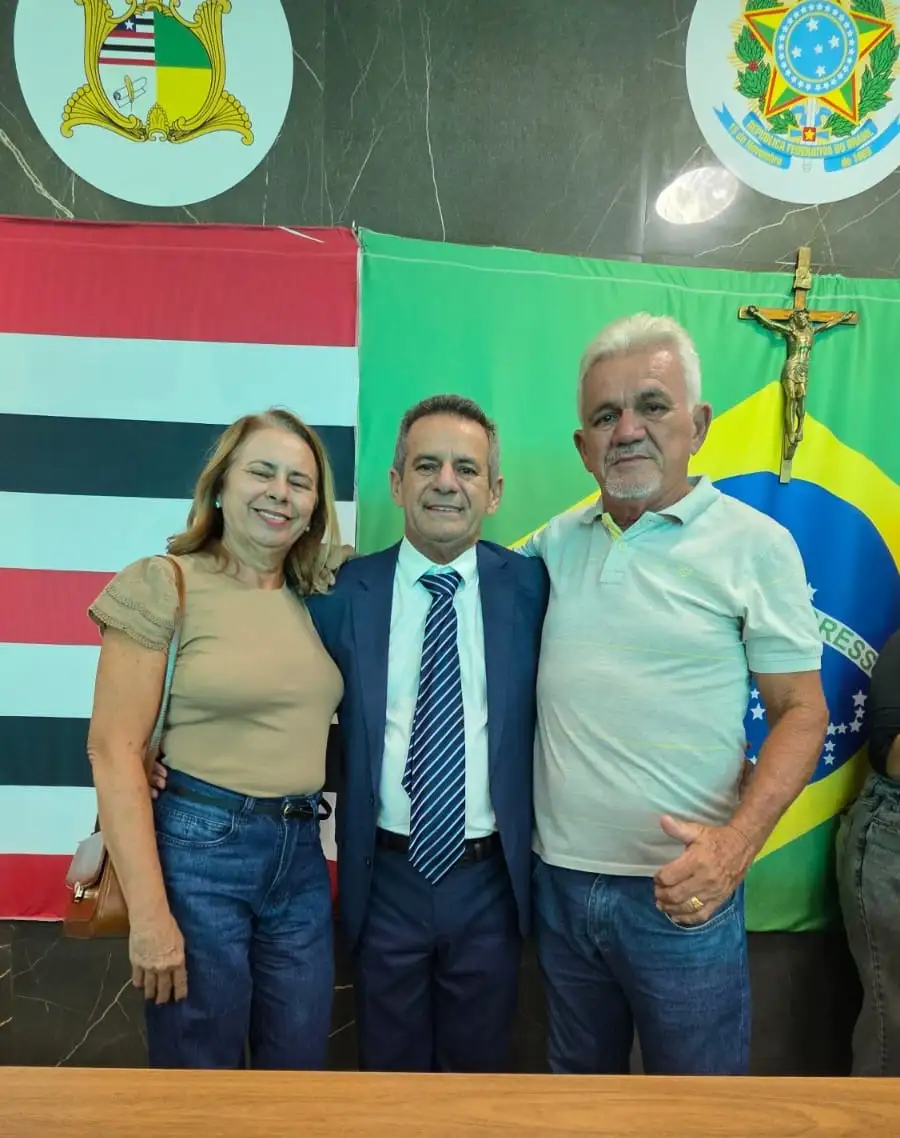 Foto 8 – Vereadores Roberto Cobel e Rodrigo Figueiredo são reeleitos para o biênio 2027/2028