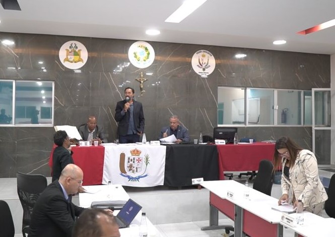 10ª Sessão: vereadores cobram em plenário sobre políticas públicas executadas no município