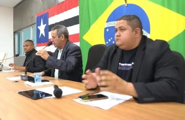 Foto 2 – 21ª Sessão Ordinária: vereadores apresentam e deliberam proposições para diversas áreas