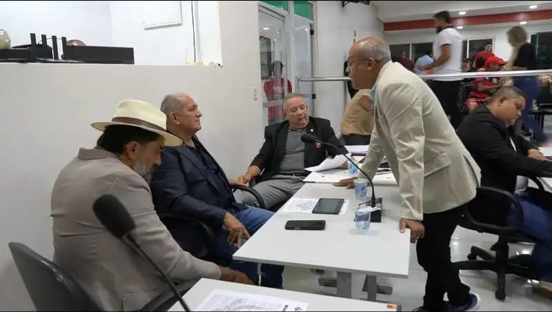 Foto 3 – 31ª Sessão Ordinária: Câmara aprova por unanimidade projetos de lei voltados à educação integral e à alfabetização